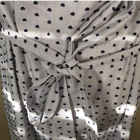 BananaRepublic off the shoulder polkadot dress, size medium  - Picture 4 of 10